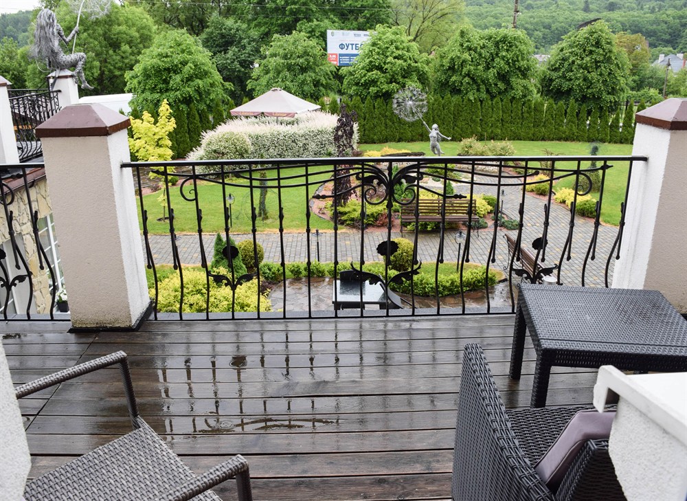 Готель «Богдан» Моршин Terrace suite - Фотографія 6