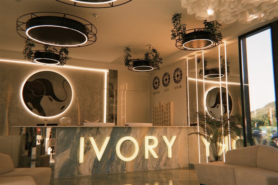 Готель IVORY Resort Виноградів - Стіл реєстрації