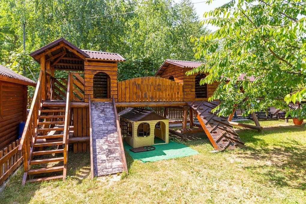 База Відпочинку Асторія Солотвино - Дитячий майданчик
